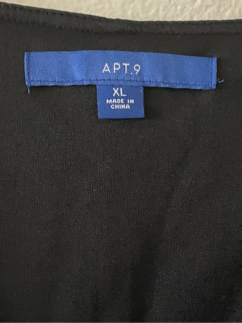 Apt. 9® Short Sleeve V-Neck Dress - Picture 3 of 3